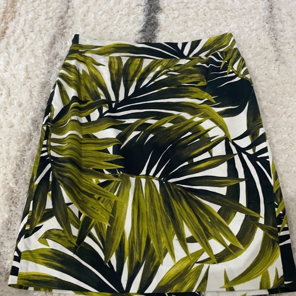 Bundle of 3 pencil skirts - Picture 5 of 7